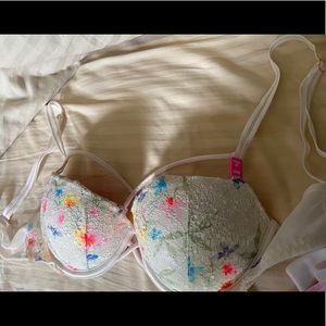 PINK lace push-up bra